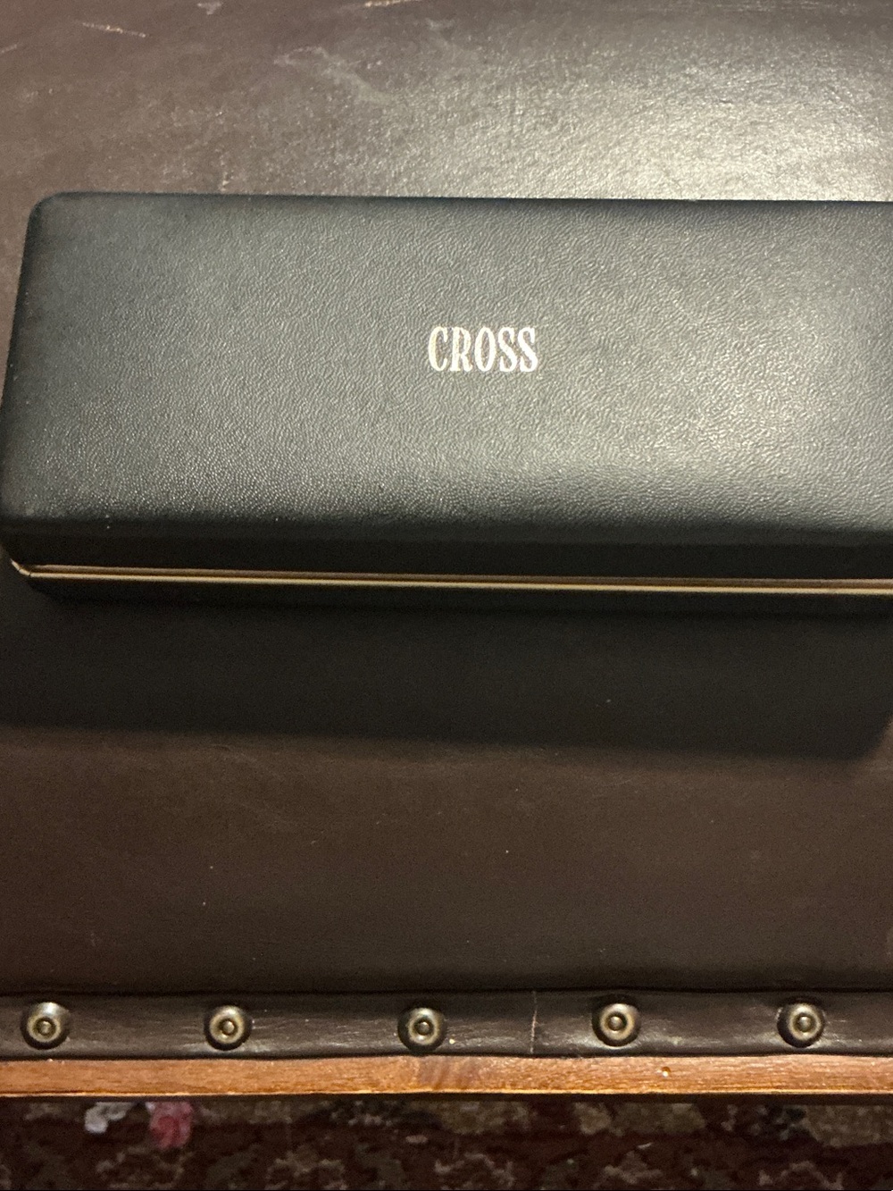 CROSS Black fountain pen with automatic cartridge